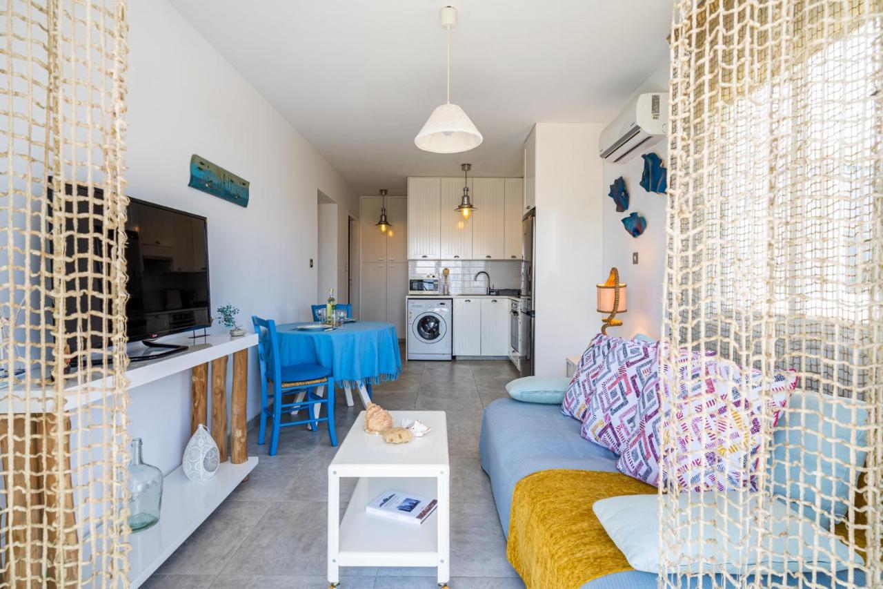 Seawaves 1- Bedroom Apartment Near Meneou Beach ラルナカ エクステリア 写真